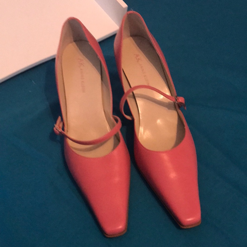 Ann Klein shoes size 8.
